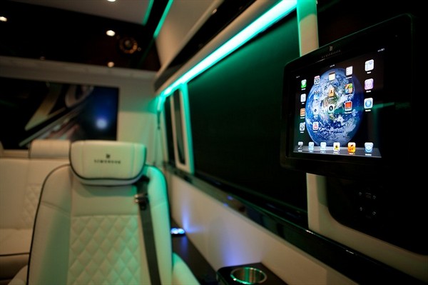 Mercedes-Benz Sprinter 2500 Crew Luxury Van Creston home system