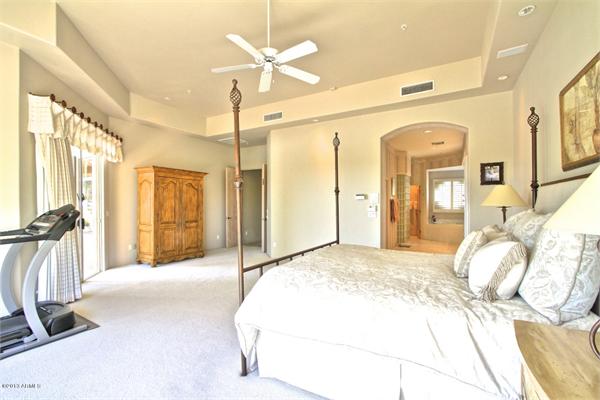 Luxury Homes in Scottsdale Arizona - A SPECTACULAR FIND photo-12