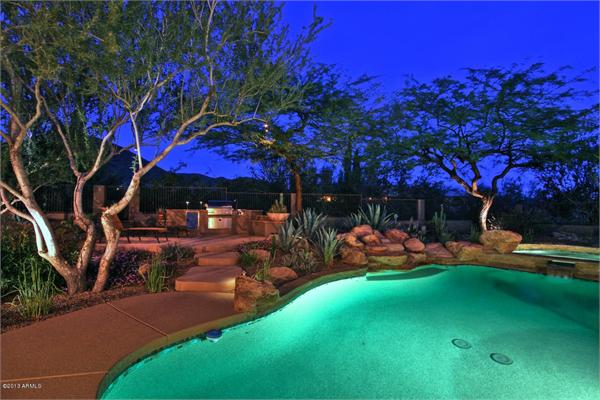 Luxury Homes in Scottsdale Arizona - BE SURROUNDED BY ELEGANCE AND BEAUTY photo-27