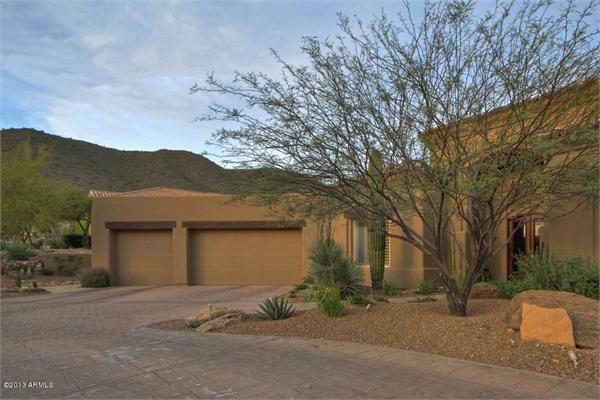 Luxury Homes in Scottsdale Arizona - BE SURROUNDED BY ELEGANCE AND BEAUTY photo-3