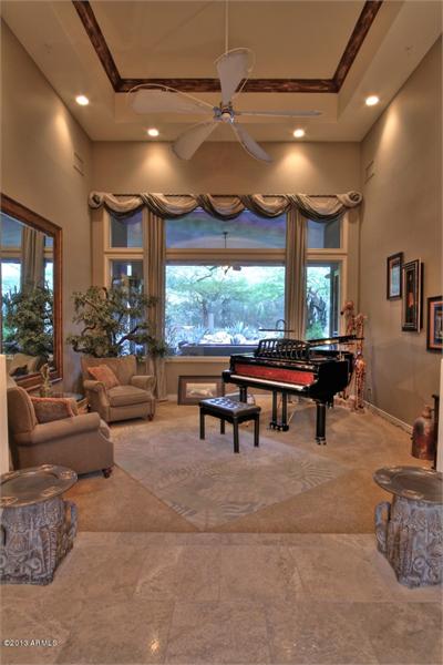 Luxury Homes in Scottsdale Arizona - BE SURROUNDED BY ELEGANCE AND BEAUTY photo-6