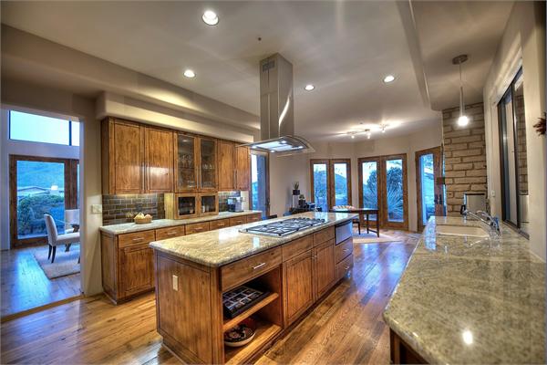 Luxury Homes in Scottsdale Arizona - CITY LIGHT AND MOUNTAIN VIEWS photo-12