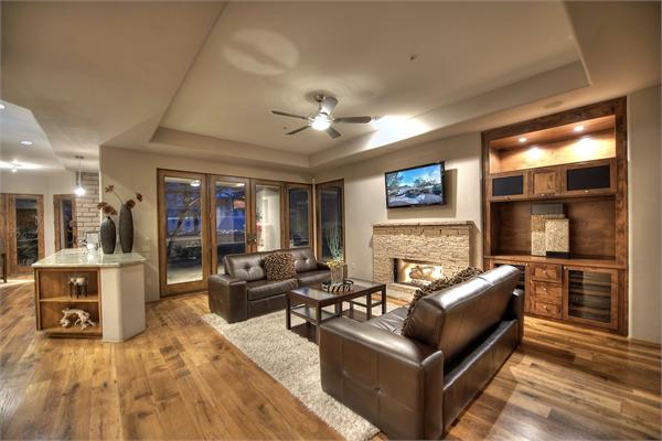 Luxury Homes in Scottsdale Arizona - CITY LIGHT AND MOUNTAIN VIEWS photo-16