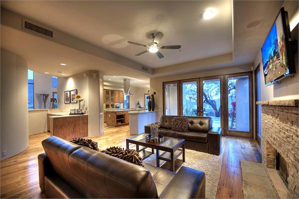 Luxury Homes in Scottsdale Arizona - CITY LIGHT AND MOUNTAIN VIEWS photo-17