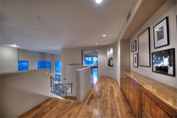 Luxury Homes in Scottsdale Arizona - CITY LIGHT AND MOUNTAIN VIEWS photo-22