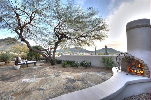 Luxury Homes in Scottsdale Arizona - CITY LIGHT AND MOUNTAIN VIEWS photo-36