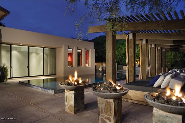 Luxury Homes in Scottsdale Arizona - RARE BING HU DESIGN photo 18