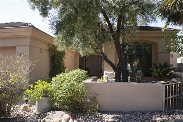 Luxury Homes in Scottsdale Arizona - SINGLE LEVEL GAINEY RANCH HOME photo-1