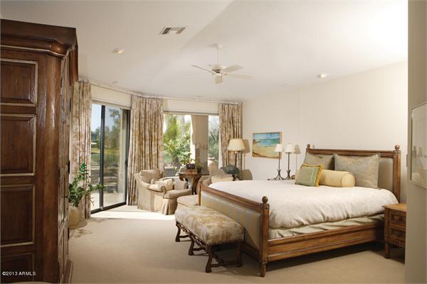 Luxury Homes in Scottsdale Arizona - SINGLE LEVEL GAINEY RANCH HOME photo-6