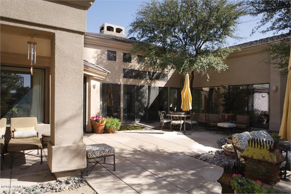 Luxury Homes in Scottsdale Arizona - SINGLE LEVEL GAINEY RANCH HOME photo-9