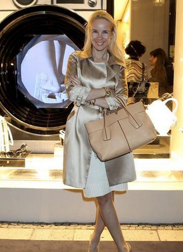 Luxury Trends - Nude Color Handbag - Sylvia Leifheit Tod nude color handbag photo 1