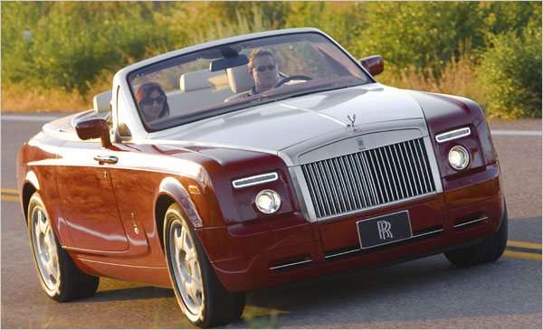 Top 10 most favorite luxury cars - ROLLS-ROYCE PHANTOM DROPHEAD COUPÉ photo