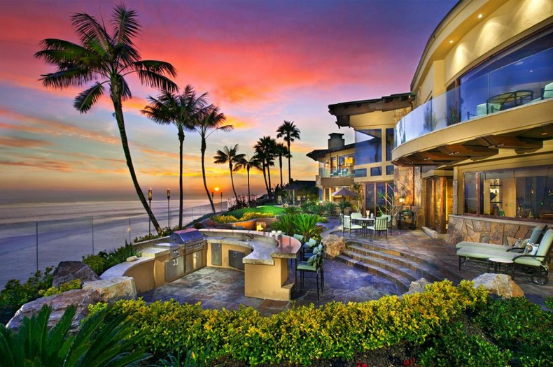 Gorgeous Oceanfront Mega Mansion in Carlsbad, California 7