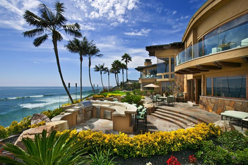 Gorgeous Oceanfront Mega Mansion in Carlsbad, California 8