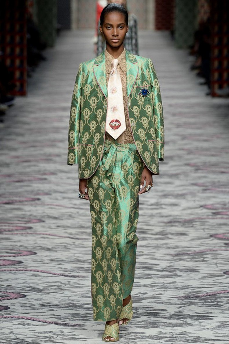 Gucci Spring 2016 RTW Collection look 28