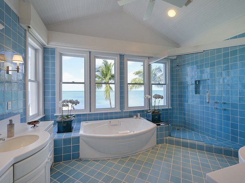 Luxury seafront villa with swimming pool in Islamorada, Florida photo 24