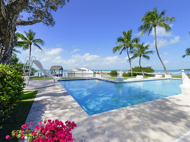 Luxury seafront villa with swimming pool in Islamorada, Florida photo 30