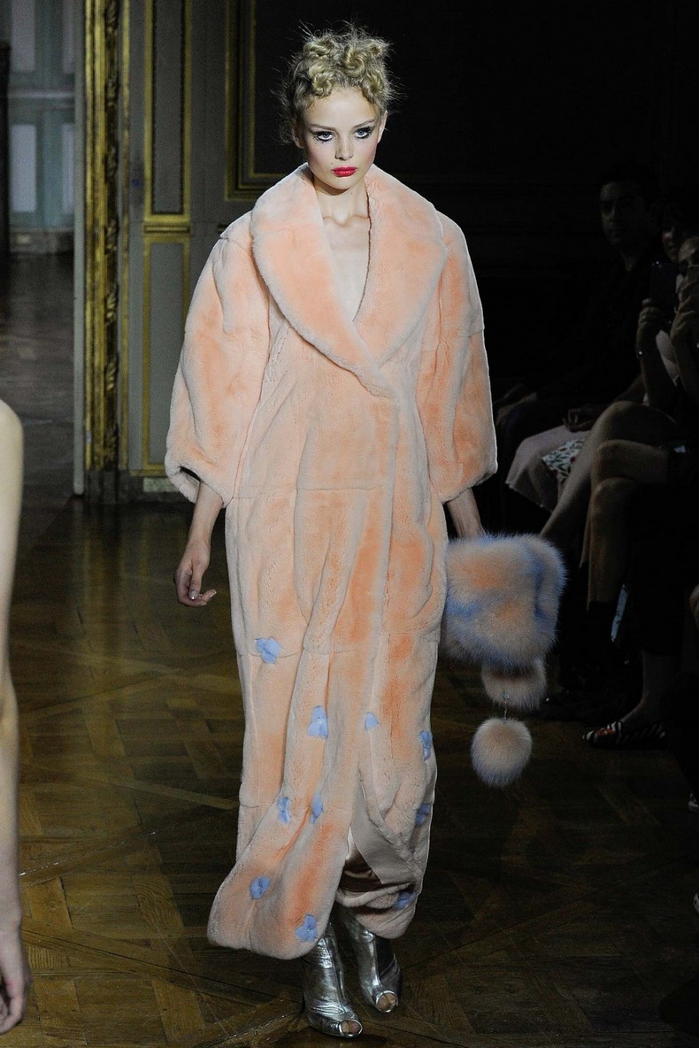 Ulyana Sergeenko Fall 2015 Couture at Paris Fashion Week 5