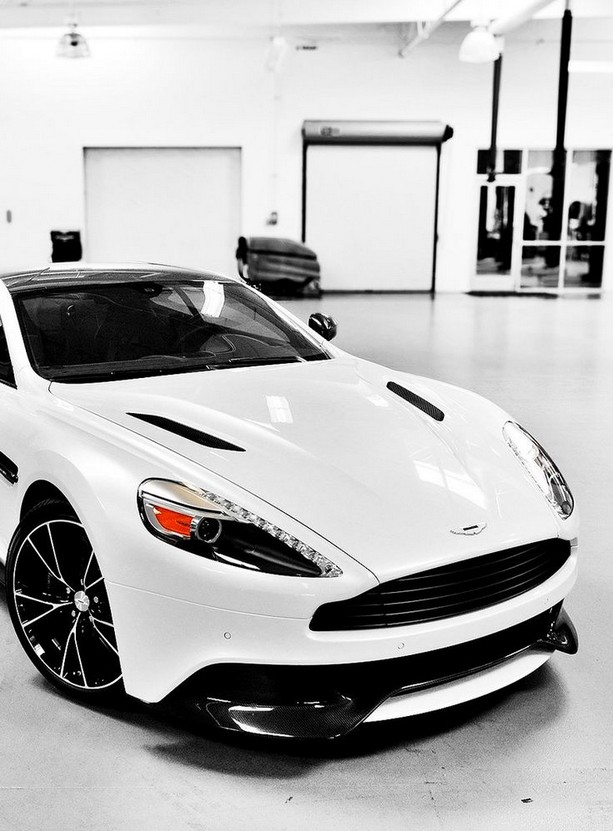 White Aston Martin Vanquish