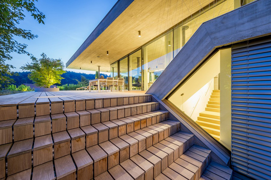 Haus E Linz by Caramel Architekten - spectacular mansion with amazing views of Linz, Austria