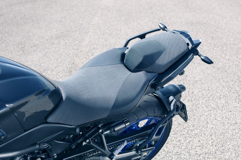 Yamaha presents the NIKEN 2018, an amazing highway motorcycle with 3 wheels